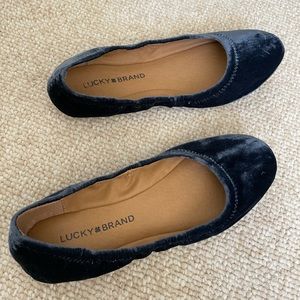 listing-status-banner